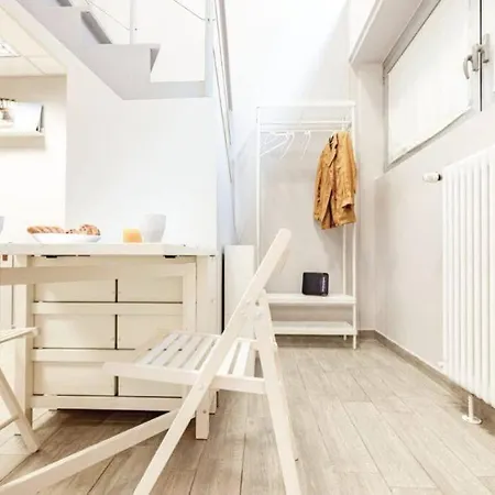 {milano Centrale - Corso Buenos Aires} White Loft Apartment Milan